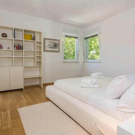 The Linden Apartment